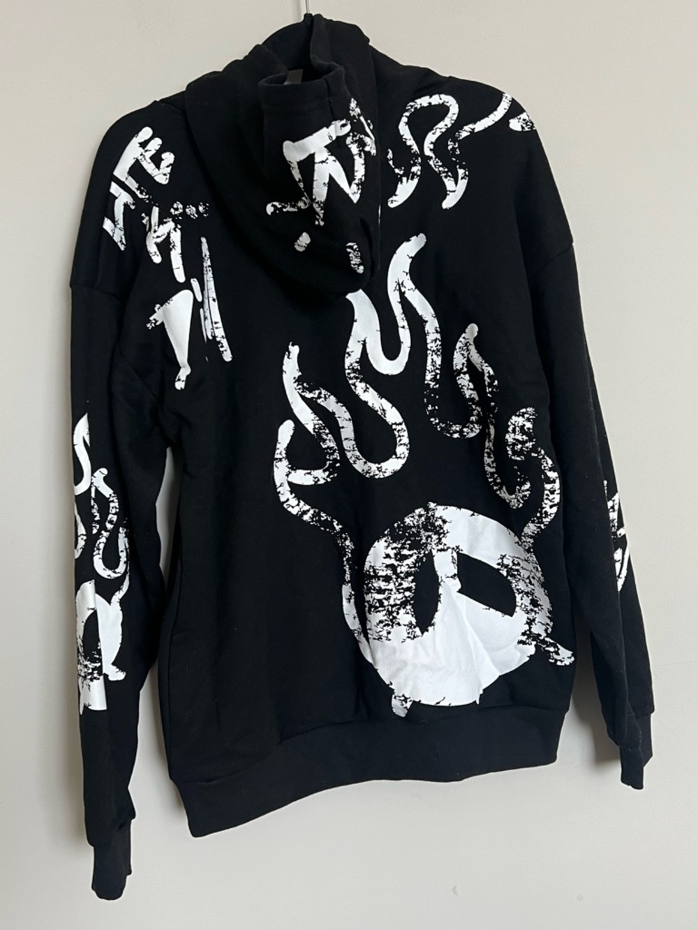 PacSun Black Graphic Streetwear Hoodie Size Medium Abstract Print Pullover - Picture 10 of 11